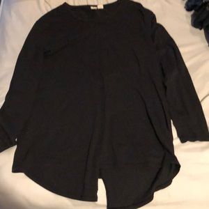 Long sleeve Large asymmetrical shirt